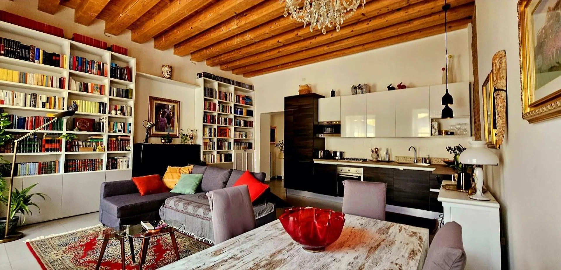 Casa Rivoluzione Apartment Palermo Italy
